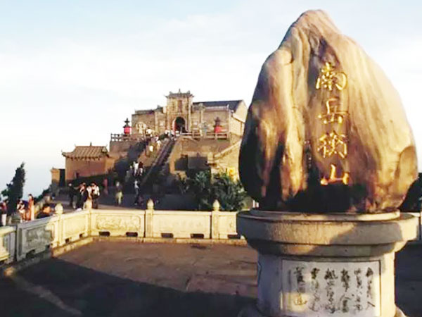 郴州錦馬置業(yè)有限公司,會議室,標準房,豪華房,商務(wù)房,娛樂房,商務(wù)休閑房,豪華套房哪里好 郴州錦馬置業(yè)有限公司,會議室,標準房,豪華房,商務(wù)房,娛樂房,商務(wù)休閑房,豪華套房哪里好